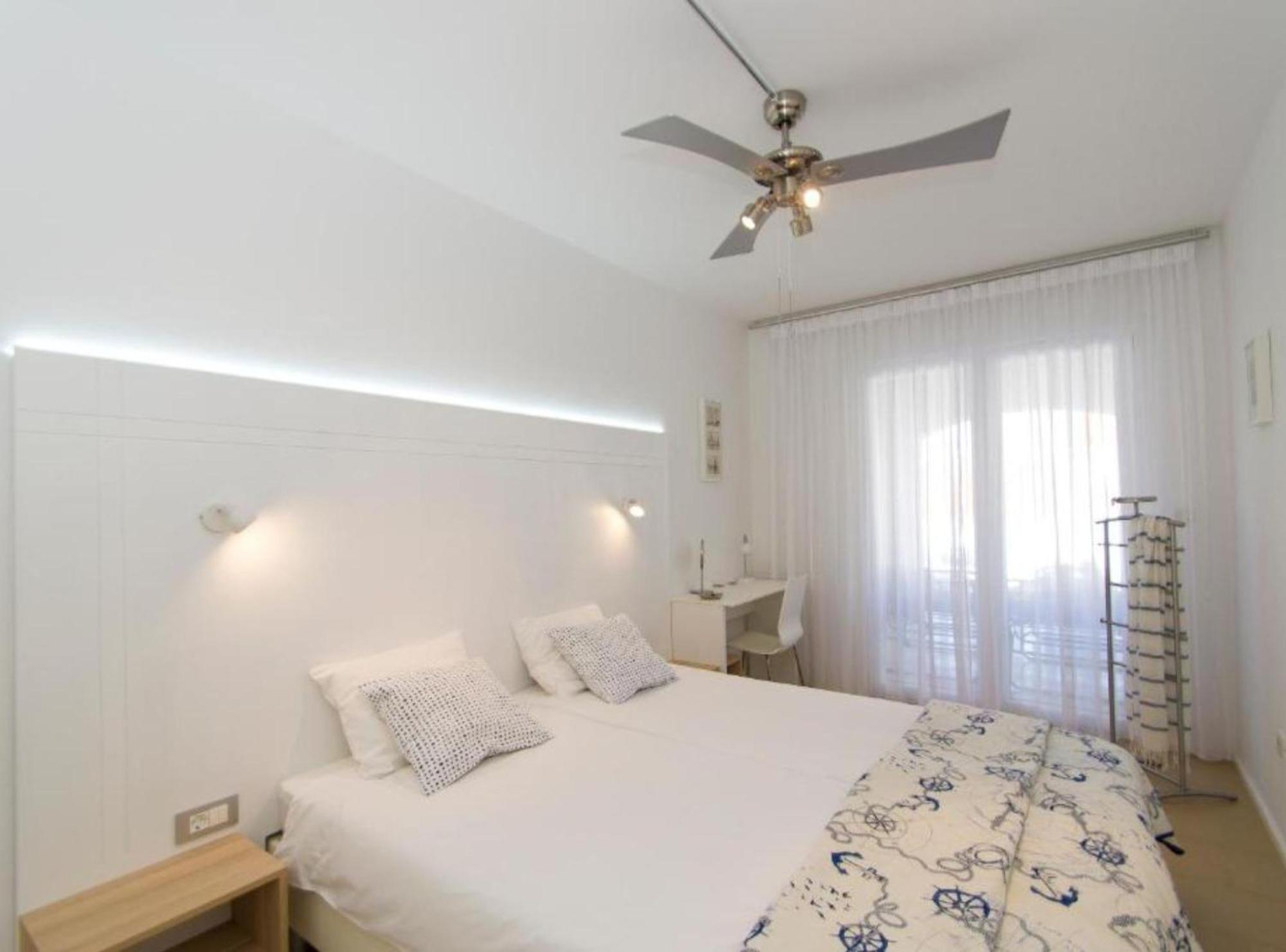 Apartments Villa Olea Lumbarda Exterior photo